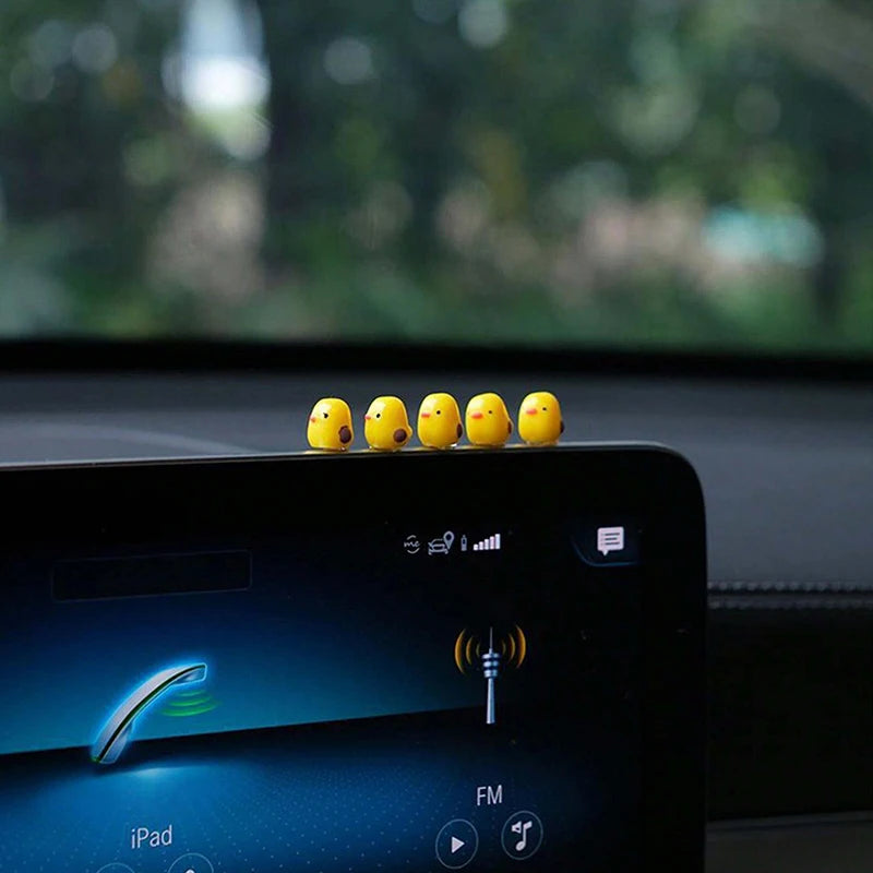 Car Accessories Set for Women – Rear Mirror & Air Vent Cartoon Decor